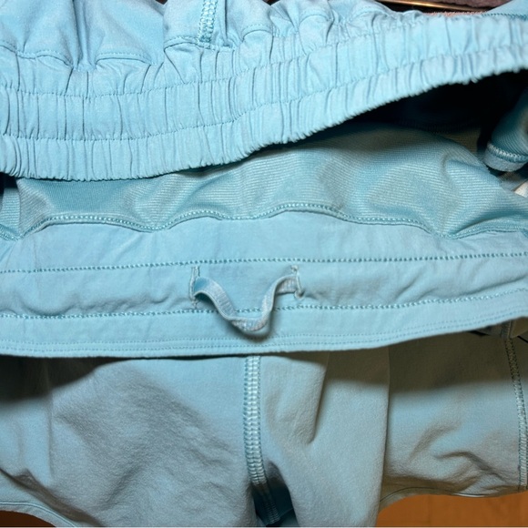 Lululemon Hotty Hot Short II *2.5” in Eton Blue Size 12 - Picture 13 of 13